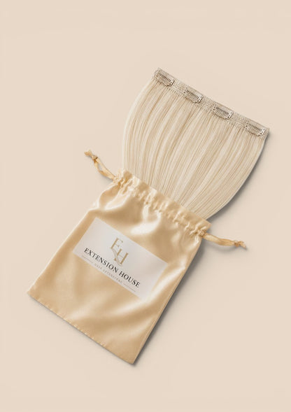 Extension house Halo Flip In Extensions van 100% human hair in zilverblond met clips en luxe opbergzakje