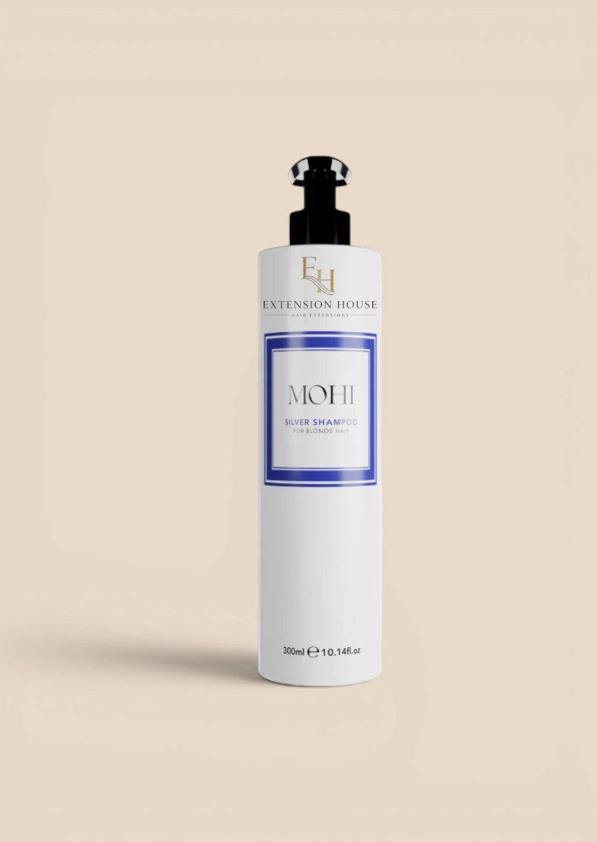 Extension house MOHI Silver Shampoo 300ml in witte fles met pompje voor het neutraliseren van gele tinten in blond haar