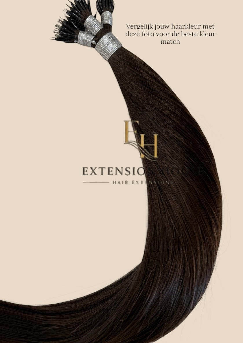 Extension house nanoring extensions van 100% human hair in soft black warm kleur. Zacht, herbruikbaar haar met natuurlijke blend.